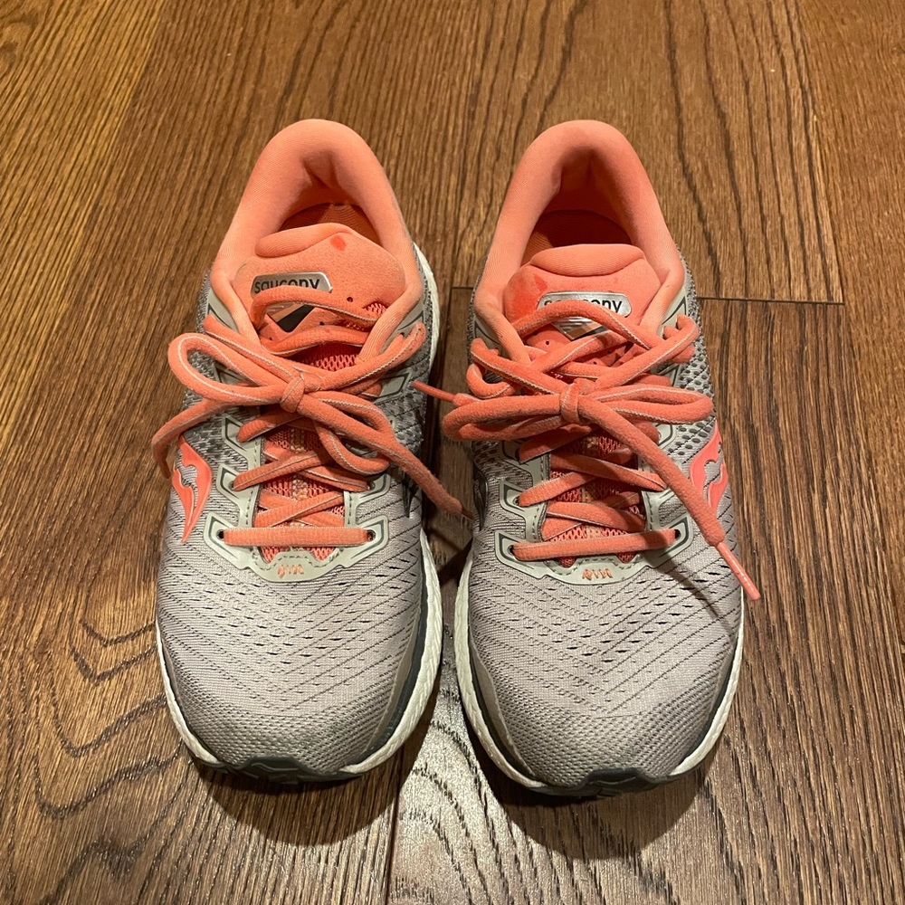 Womens Running Saucony Tennis Shoes